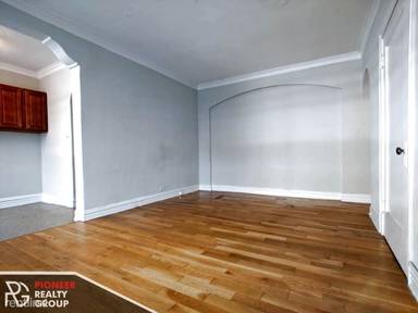 Main picture of Roscoe Apartments