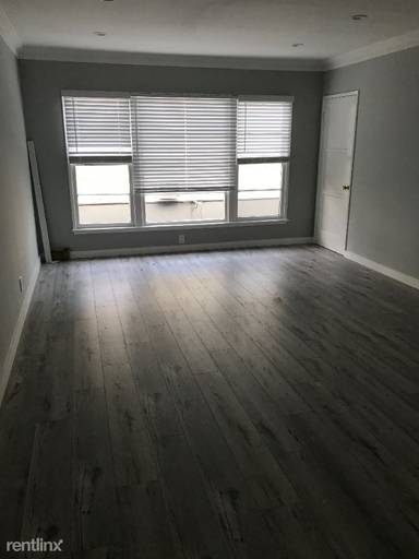 Main picture of 7735 Hollywood Blvd