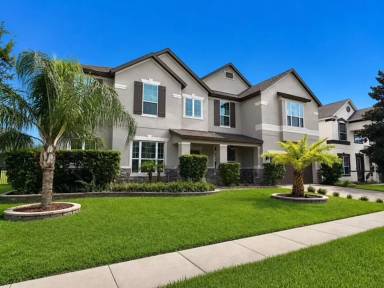 Main picture of 2103 Candlenut Cir