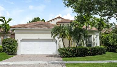 Main picture of 2219 Portofino Ave
