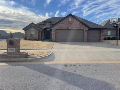 Main picture of 11736 SW 21st St
