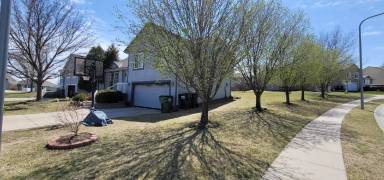 Main picture of 16259 Saratoga St