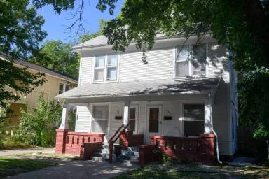 Main picture of 135 N Estelle Ave