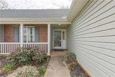 Main picture of 902 Satin Wood Dr