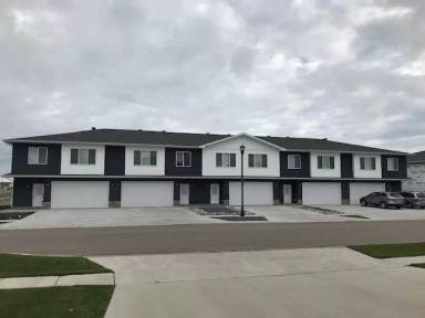 Main picture of Shadow Creek Luxury Townhomes