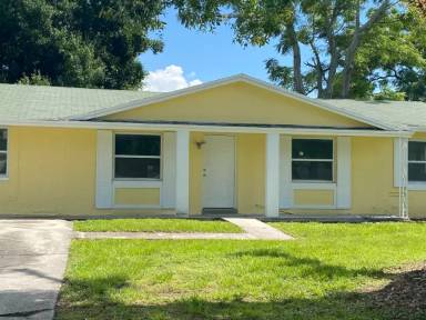 Main picture of 4750 Miramar Rd