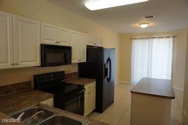 Main picture of 1952 Hibiscus Ln