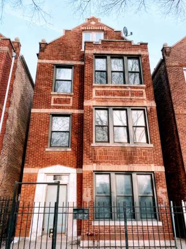 Main picture of 3949 S California Ave