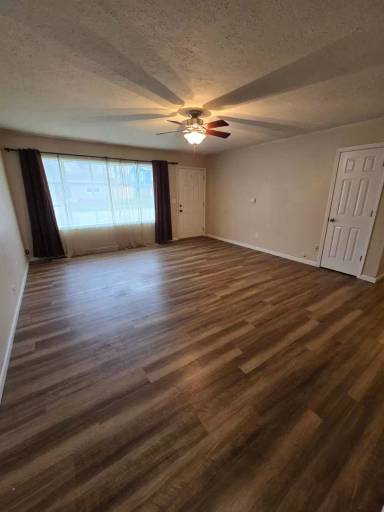 Main picture of 1701 Johnson Dr