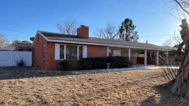 Main picture of 1702 Harvard Ave