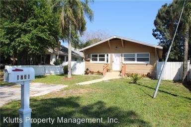 Main picture of 1731 Pineland Dr