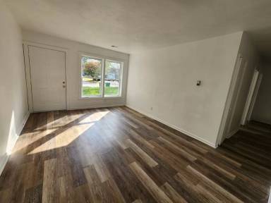 Main picture of 359 Sheridan Dr