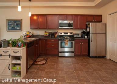 Main picture of 1725 Tower St