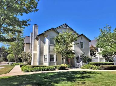 Main picture of 304 Wickenden St