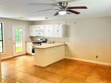 Main picture of 16A County Road 302