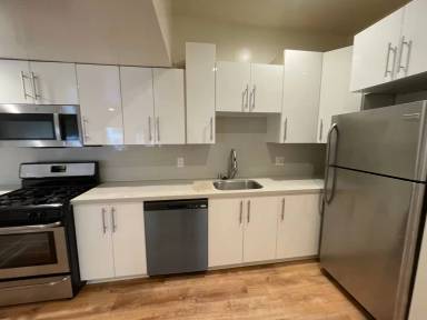 Main picture of 2100 Market St