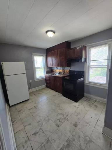Main picture of 320 Cleveland Ave