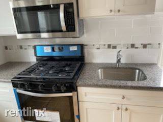 Main picture of 8 W Benedict Ave