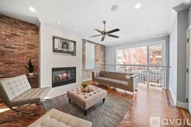 Main picture of 1523 W Huron St