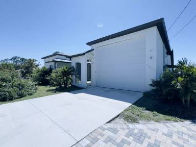 Main picture of 4871 30th St SW