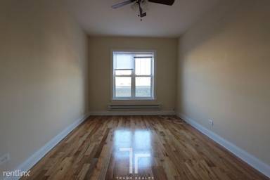 Main picture of 947-57 W Cornelia Ave