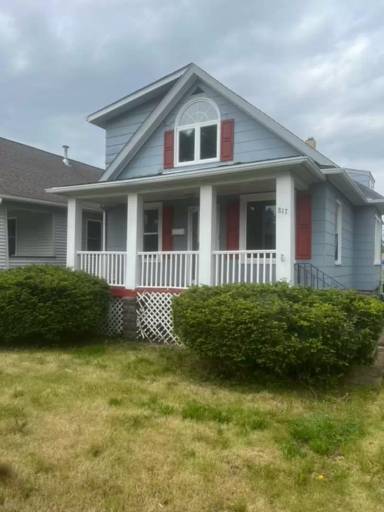 Main picture of 817 Black Rd