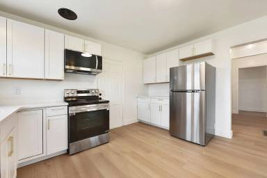 Main picture of 104 Kings Rd