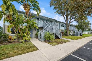 Main picture of Coquina Lakes