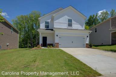 Main picture of 105 Johns Cardinal Dr