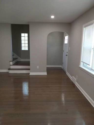 Main picture of 4310 Monroe St