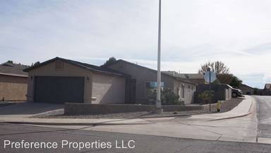 Main picture of 4606 Territorial Loop