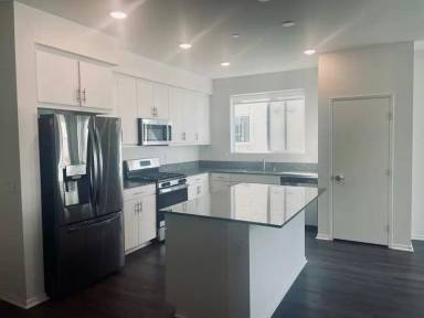 Main picture of 5208 Surfwalk Way Unit 154