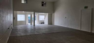 Main picture of 3711 W Pico Blvd