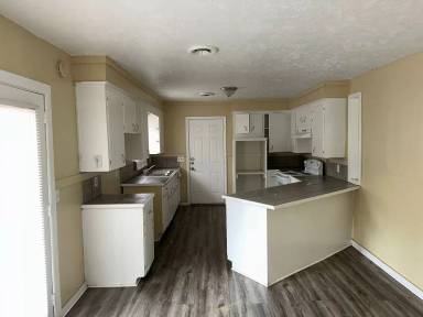 Main picture of 1925 Catalina Dr