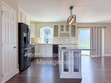 Main picture of 1092 McGinnis Rd