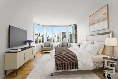 Main picture of Paramount Tower