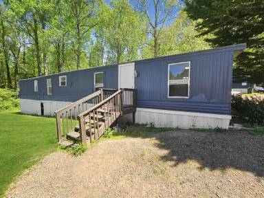 Main picture of 412 McElhaney Rd