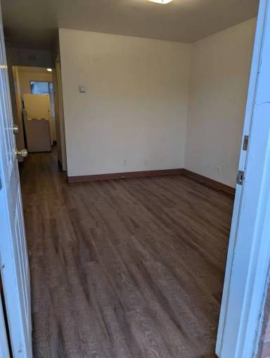 Main picture of 820 Upham St