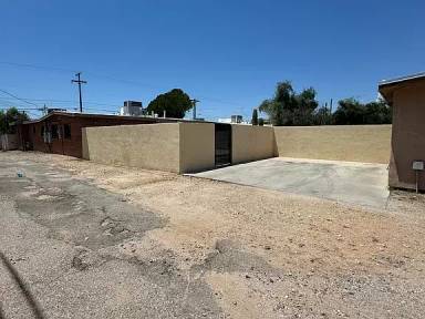 Main picture of 120 N Campbell Ave
