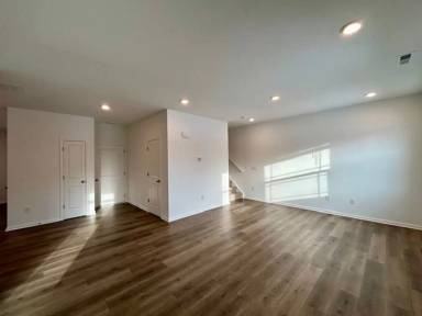 Main picture of 6284 Cascades Dr