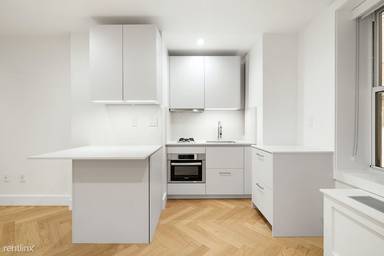 Main picture of 225 W 23rd St Apartments