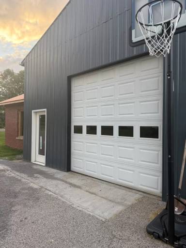 Main picture of 204 N Akers St
