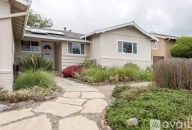 Main picture of 3699 Malcolm Ave