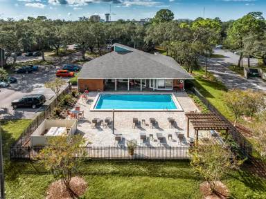 Main picture of Cambridge Woods