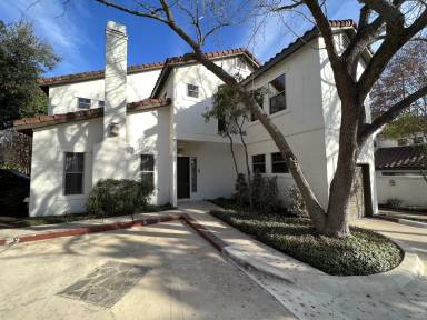 Main picture of 208 Grandview Pl