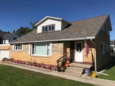 Main picture of 301 Gold Ave NW