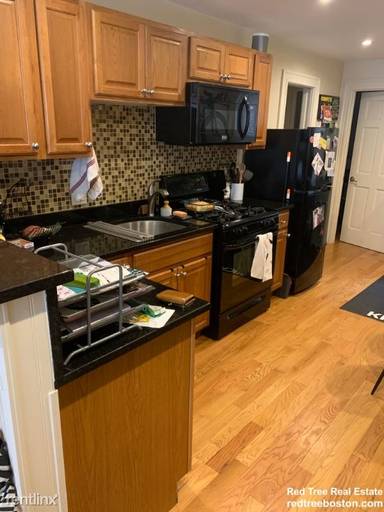 Main picture of 61 Joy St
