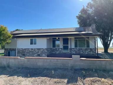 Main picture of 2252 S Austin Rd