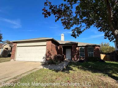 Main picture of 915 Carthage Way