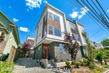 Main picture of 102 16th Ave